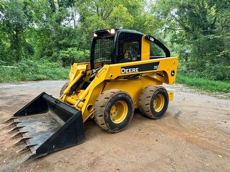 used john deere 332 skid steer